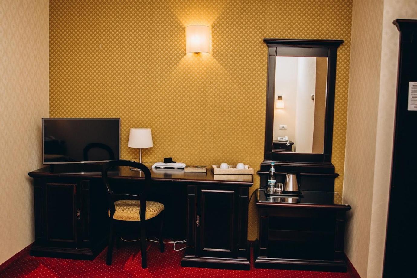 Hotel Novera Тімішоара Екстер'єр фото
